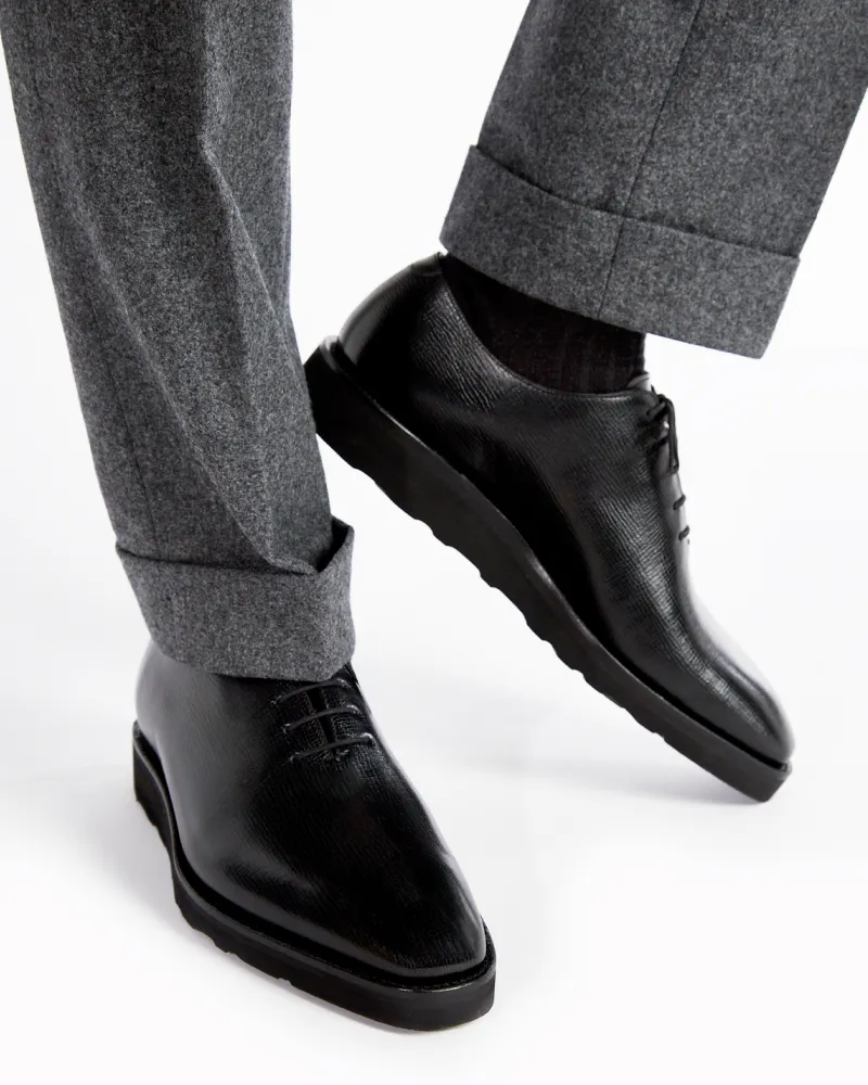 Black Wholecut Oxford Lightweight Dress Shoe