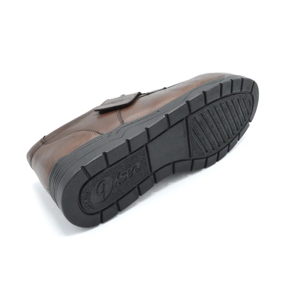 DB Donald - Extra Wide Velcro Close Shoe - 6V (6E-8E) Fitting - Brown