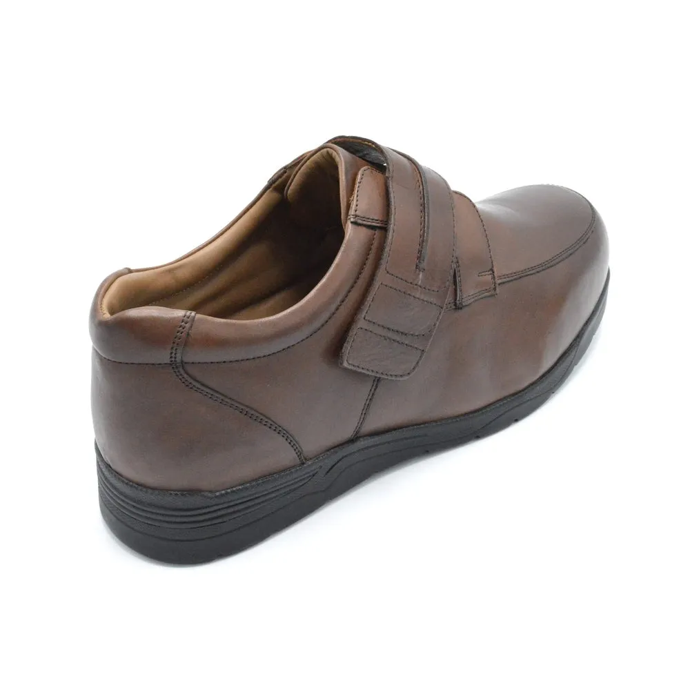 DB Donald - Extra Wide Velcro Close Shoe - 6V (6E-8E) Fitting - Brown