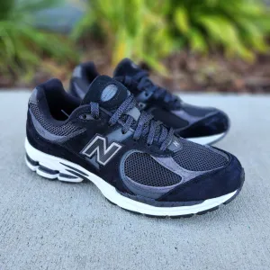 New Balance 2002R Black Gunmetal