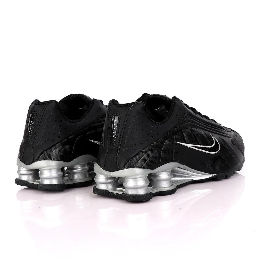 NK Shox R4 Black Silver Men's Trainers Running Shoes