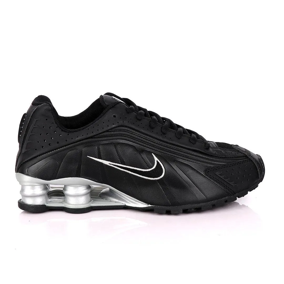 NK Shox R4 Black Silver Men's Trainers Running Shoes