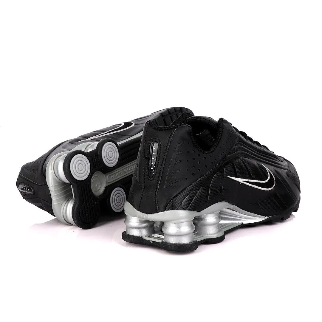 NK Shox R4 Black Silver Men's Trainers Running Shoes